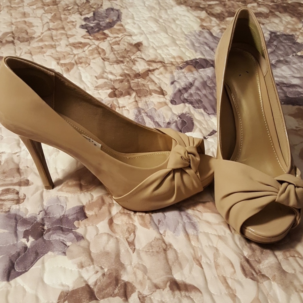 High heel shoes